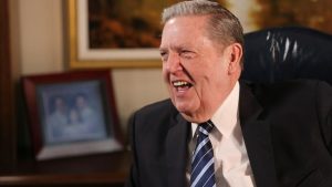 Президент Джеффрі Р. Холланд відійшов у вічність у віці 85 років